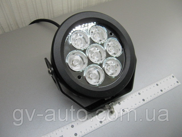 Дополнительные светодиодные фары LED М11 - 70 W Spot (дальний свет