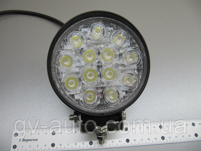 Светодиодные фары LED 2205-39 W Spot (дальний)